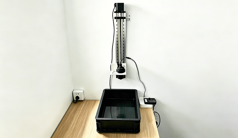 Level gauge calibration test system with motorised linear stage
